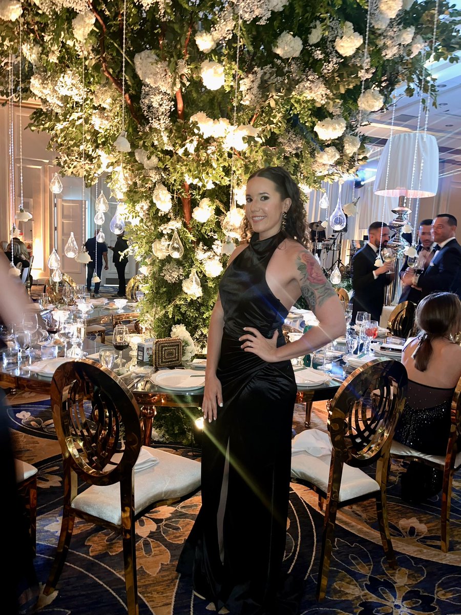 betsyyy91's tweet photo. Favorite wedding date 🔐 next up our wedding ✨ https://t.co/sTHiio8iMa