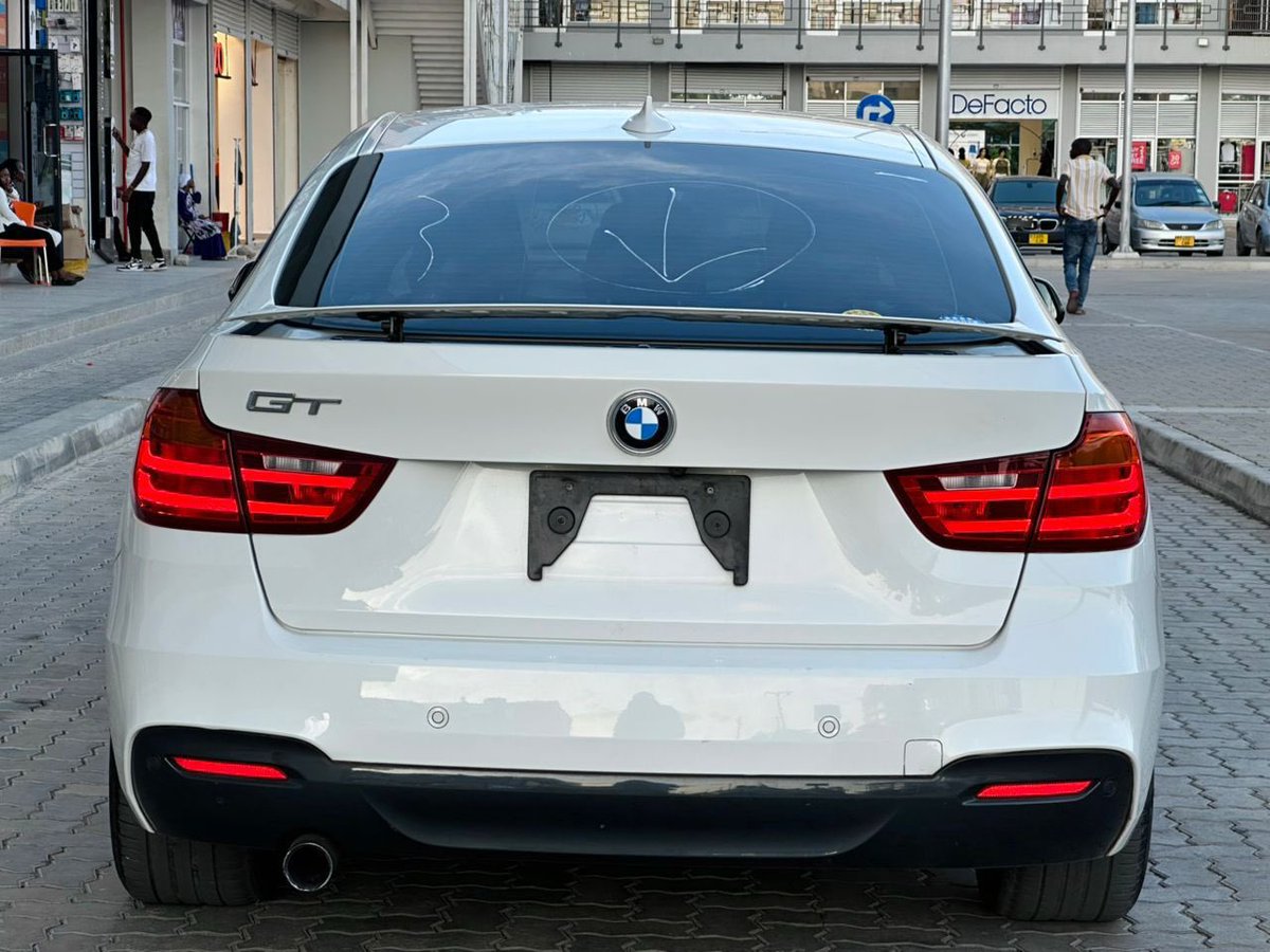 choprausedcars's tweet image. BMW 3 SERIES GT M-Sports🔥
Price: 38.8M✅

☎️0693111003

Year: 2014
Cc: 1990
Fuel:Petrol

Colour: white 
Mileage:62,000km
Sports rims 🔥🔥👌

Twin power turbo ( 8 speed )
Clean condition
Free registration ✅