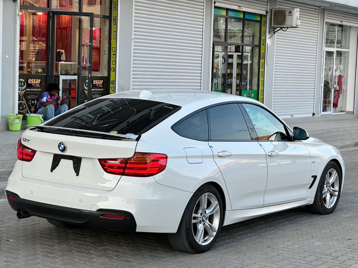 choprausedcars's tweet image. BMW 3 SERIES GT M-Sports🔥
Price: 38.8M✅

☎️0693111003

Year: 2014
Cc: 1990
Fuel:Petrol

Colour: white 
Mileage:62,000km
Sports rims 🔥🔥👌

Twin power turbo ( 8 speed )
Clean condition
Free registration ✅
