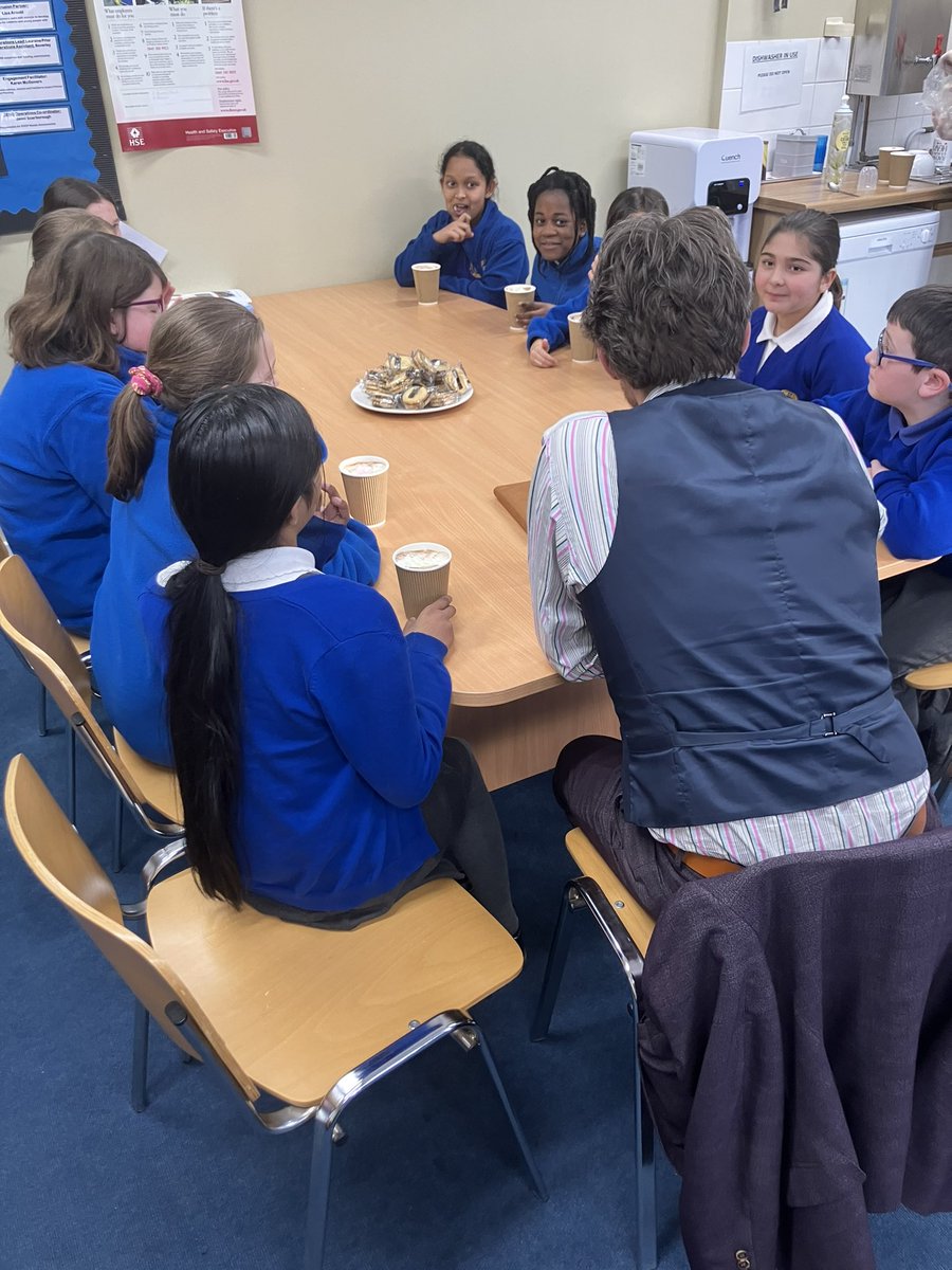 Some of our incredible students shining bright! Enjoying a hot chocolate with our Head of School,  Mr Gladwin ✏️📚🌟