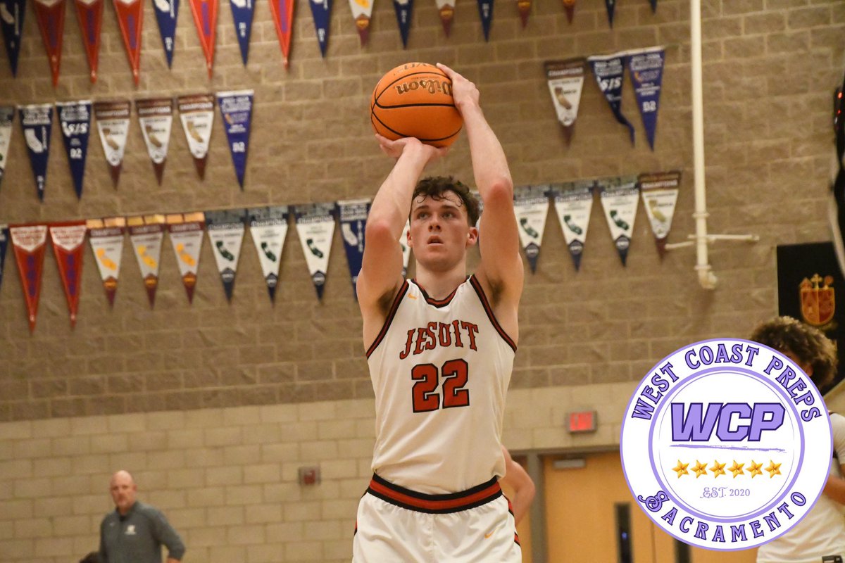 Asher Schroeder stepped up in some of Jesuit’s biggest moments last year. 

Now, he’s a leader, a focal point of game plans and putting it all on the line for SFL first-place Jesuit.

Story: westcoastpreps.com/heart-and-hust…