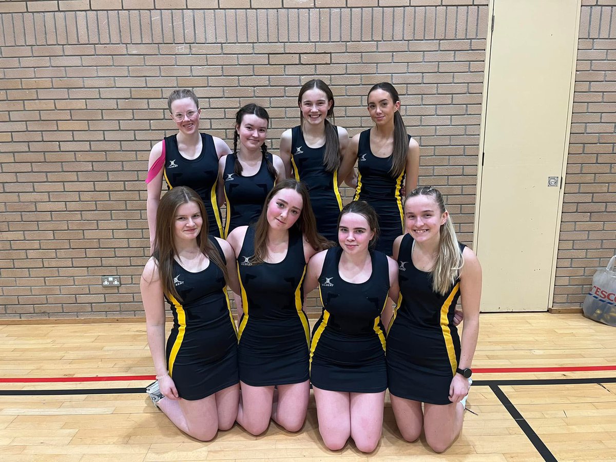 Netball Success 🏃‍♀️ 

Today our senior netball team travelled through to Stranraer Academy to play their final fixtures of the season. 

Annan were successful in both games, beating Stranraer A team 40-19 and Stranraer B team 53-1. 

Fantastic performances from all involved! 🏐👏🏻