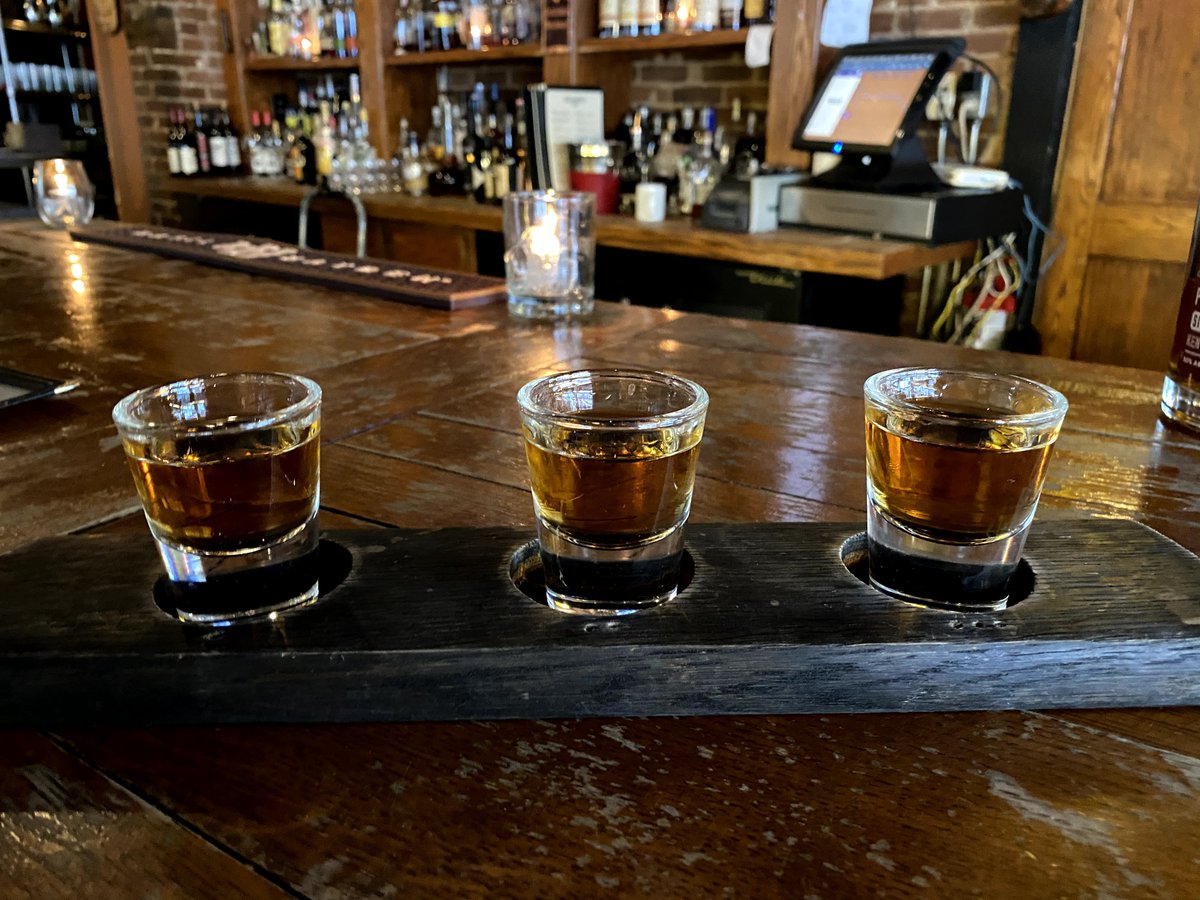 Got a case of the Wednesdays? (What? It's a thing!) Same here. Come by for Happy Hour from 4:30 - 7:00 to shake off the mid-week blahs and get fired up to finish strong. #bourbonsbistro