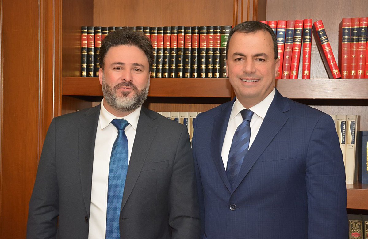 كل الدعم والتوفيق الى أخي الأستاذ مروان ضاهر المرشح على مركز نقيب المحامين في طرابلس لدورة تشرين ٢٠٢٥
#انتخابات_نقابة_المحامين 
#لبنان