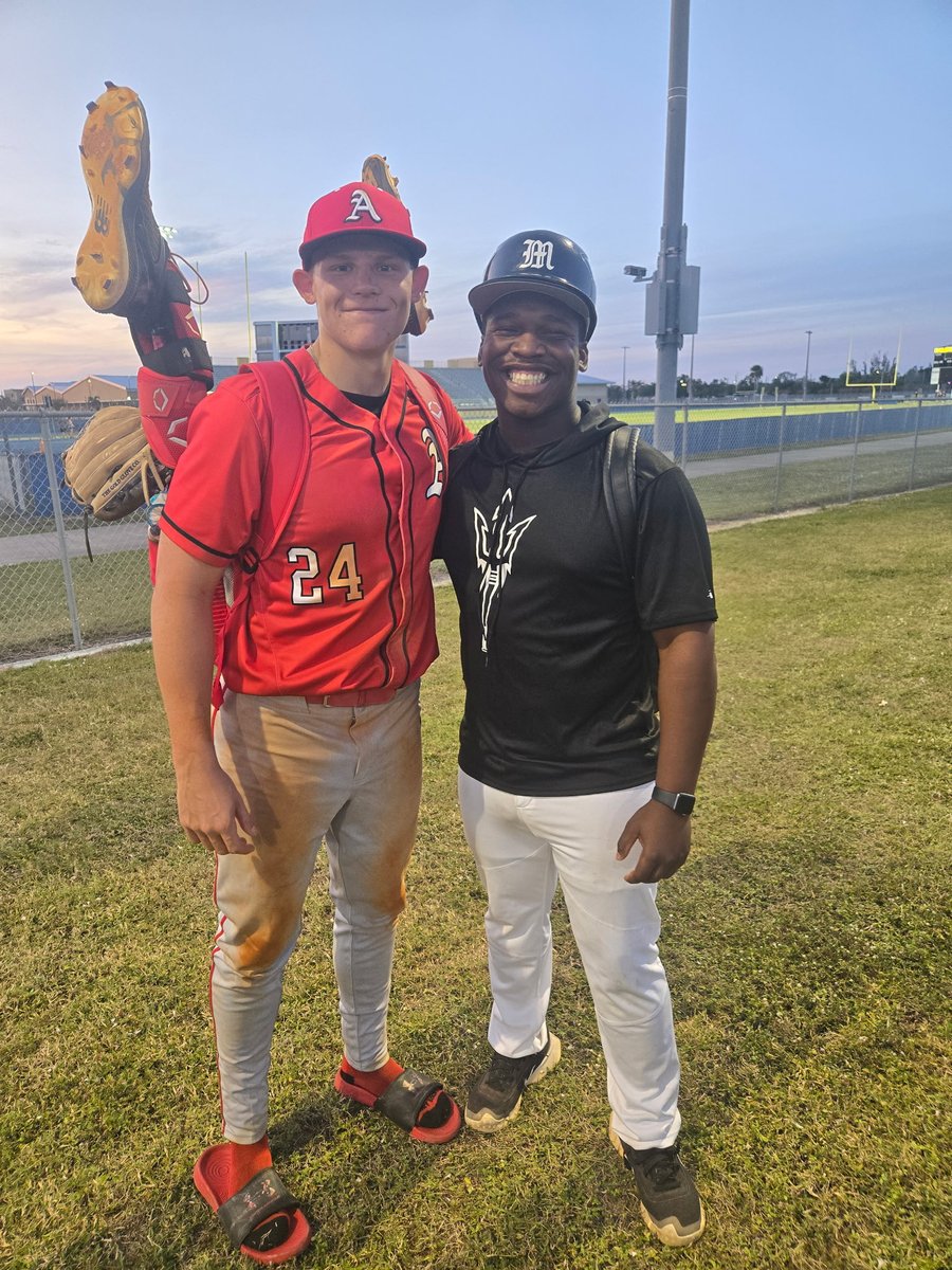 Shout out to Mariner High School for the 2nd preseason game and a person who's played a great role in my recruiting journey <a href="/Euriel_Murray/">E&J</a> <a href="/SQZBaseball/">Southern Squeeze Baseball</a>