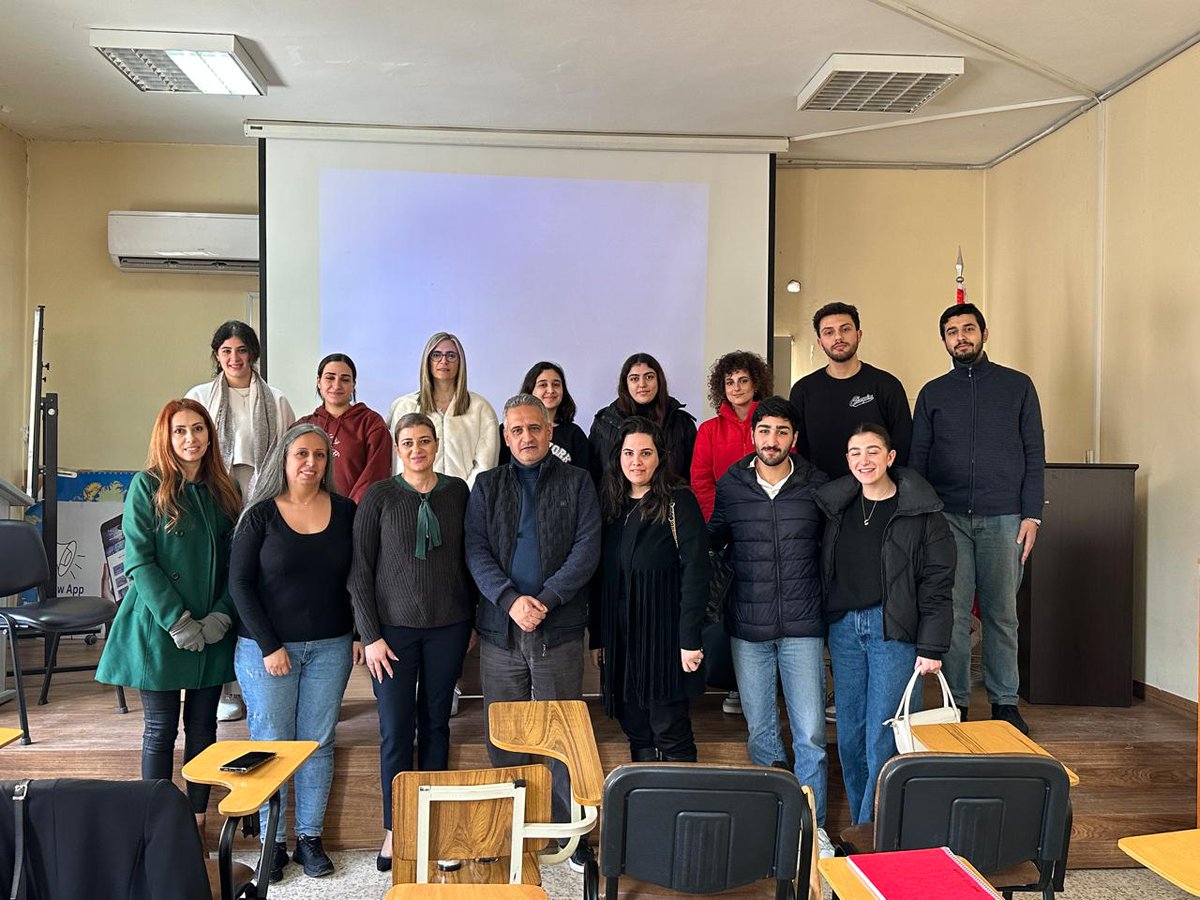 كلية الإعلام في الجامعة اللبنانية تستضيف خبراء لمشاركة تجاربهم مع طلاب الماستر 
@lebanese_uni

jnewslebanon.com/?p=32522 

للاشتراك في خدمة الخبر العاجل يمكنك الضغط على الرابط التالي:

chat.whatsapp.com/CMnomB0YpLz5sK…