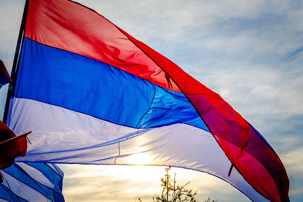 Feliz cumpleaños querido Frente Amplio!! ♥️💙🤍
54 años de lucha y esperanza por un país más justo y solidario para todos y todas.
A redoblar la alegría que estamos de vuelta para seguir construyendo juntos el país q soñamos.
Salud compañer@s!!!