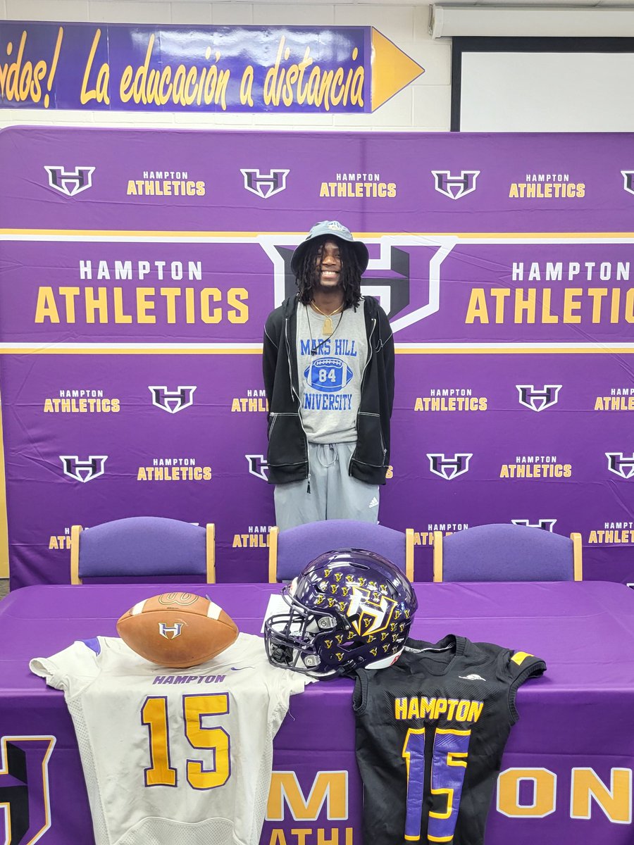 Congratulations to LJ Mann for signing today to further his Athletic and Academic career at Mars Hill University!
Just an incredible young man who never stopped working to perfect his craft and Earned this opportunity!  
#Gobegreat
#Mindset 
#Winner