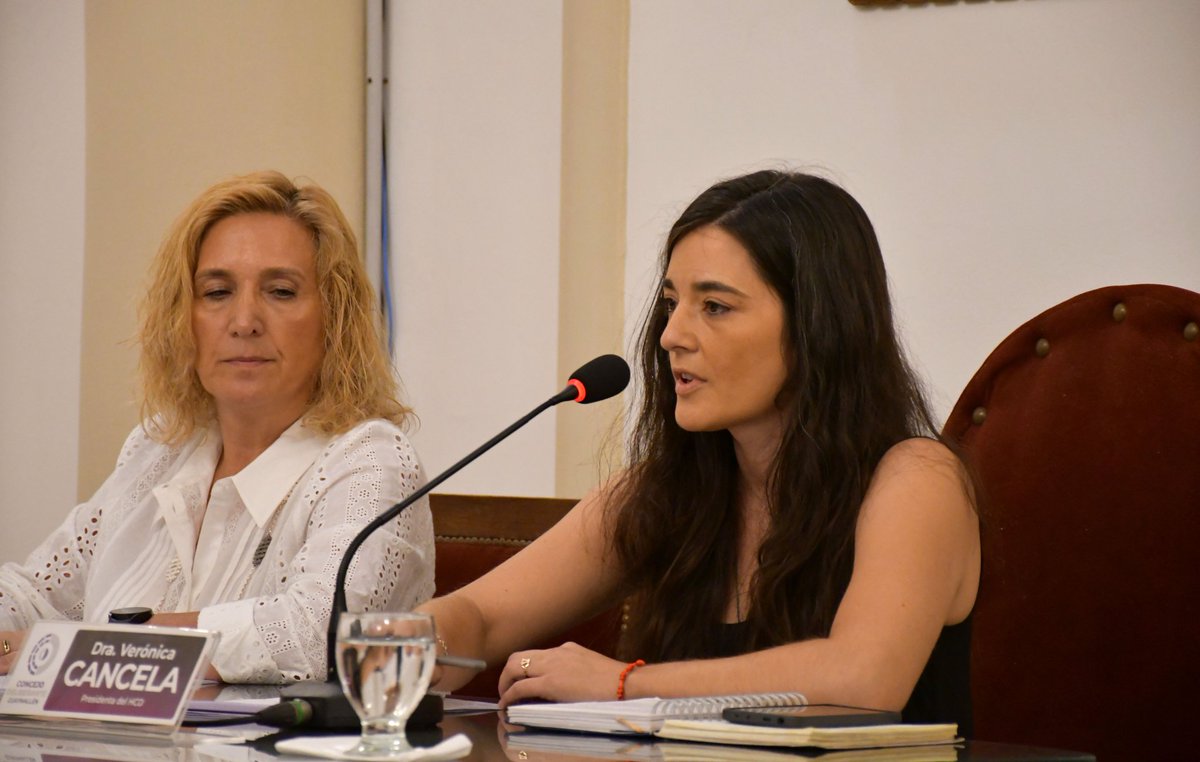 🏛 Hoy se realizaron dos sesiones en el HCD:  

✅️ Sesión Especial n.º 3/2024, a fin de elegir a las autoridades para el ciclo de sesiones 2025.

✅️ Sesión Extraordinaria n.º 6/2024, donde se trataron los asuntos entrados a la fecha.

+ info en 🔗cdguaymallen.gob.ar