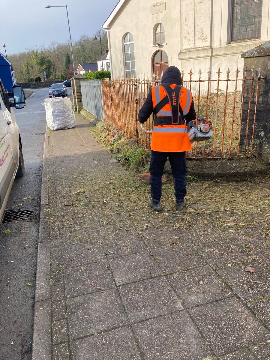 Aaron and his team have been out today clearing back overgrowth at Sardis chapel. This project is run by the#josephhermanfoundation.