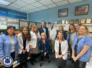 College or not, we need you here and we’ll make it easier for you to stay:

⚕️Nurses
🦷Dental hygienists
🧠Therapists
⚡Electricians
👨‍🔧Plumbers
🛠️HVAC
👷Sheet metal workers
🍎Teachers

Our budget eliminates your licensing fees. Yet another reason to be in Connecticut.