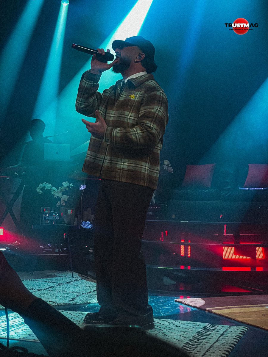 trustmag2's tweet photo. ⚪️ INTERVIEW : WARREN SAADA, PREMIER CONCERT AU TRIANON 🔥

Samedi 1er février, Warren Saada a donné son premier concert au Trianon devant une salle comble et conquise 🔥

@ManaLeader_ y était pour une interview exclusive 🎤 https://t.co/rui495Goy7