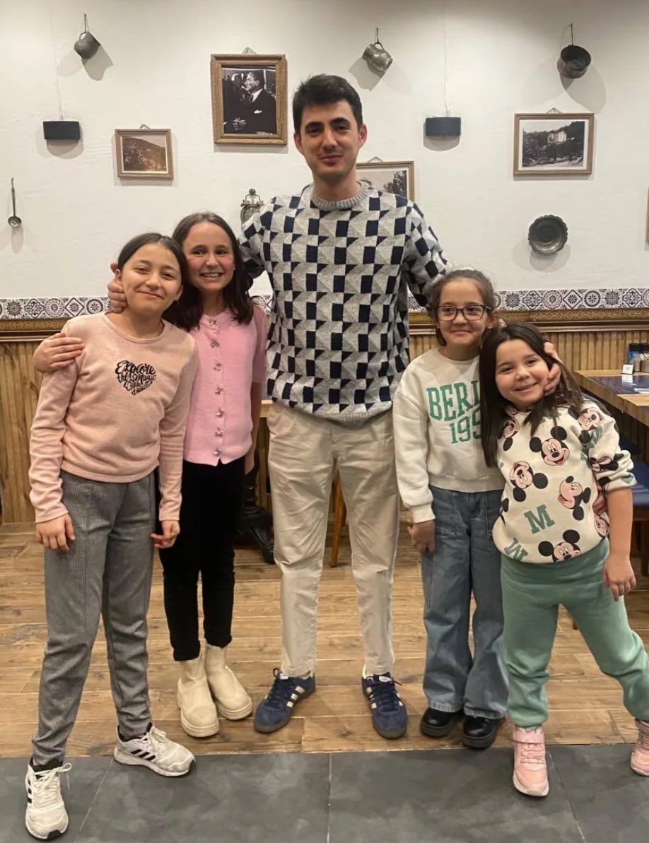 Alaz’ın minik misafirleri 🫶🏻 
#MasterChefTürkiye • #HakanDündar