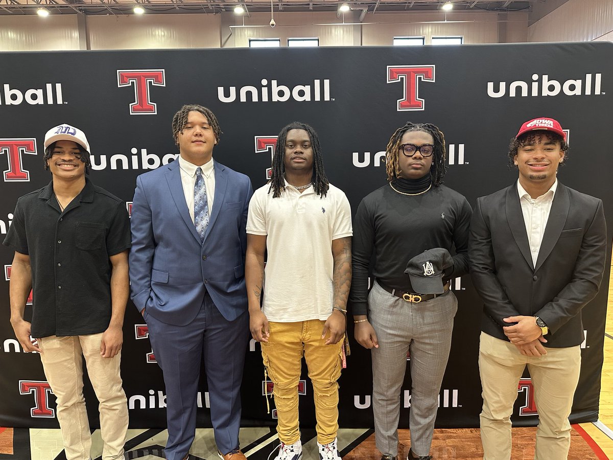 Mark Freeman (@coachmarkf) on Twitter photo What a special group of young men!!!! So thankful for all of you and Blessed to see you be able to go and impact others and further both your academic and athletic desires!!! Love you all!!!! Go Warriors!!!<a href="/WARRIORNATION20/">Thompson Football</a> # OUTWORKEMALL!!! What a special group of young men!!!! So thankful for all of you and Blessed to see you be able to go and impact others and further both your academic and athletic desires!!! Love you all!!!! Go Warriors!!!<a href="/WARRIORNATION20/">Thompson Football</a> # OUTWORKEMALL!!!