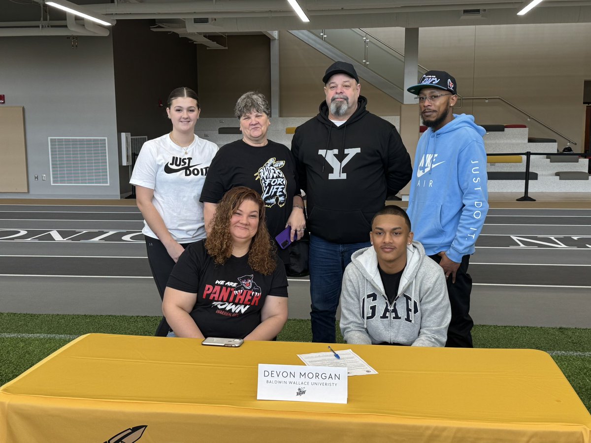Warren Harding Football Standout Devon Morgan signing with Baldwin Wallace this afternoon.    <a href="/Malutic_Live/">Malutic Live</a> <a href="/WGHFootball/">Warren Football</a>