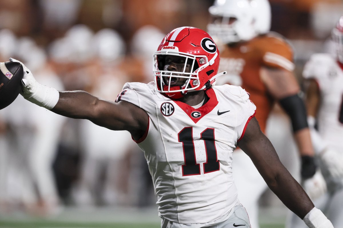 Frederick M Ards III (@behumblefredd) on Twitter photo #AGTG BLESSED TO RECEIVE AN OFFER FROM THE UNIVERSITY OF GEORGIA 🐶!!!! <a href="/JonesHSFootball/">Jones Tigers Football</a> <a href="/ethantkey/">Ethan Key</a> <a href="/adamgorney/">Adam Gorney</a> <a href="/JohnGarcia_Jr/">John Garcia, Jr.</a> <a href="/RivalsFriedman/">Adam Friedman</a> <a href="/ChadSimmons_/">ChadSimmons</a> <a href="/JeremyO_Johnson/">Jeremy Johnson</a> <a href="/TomLoy247/">Tom Loy</a> <a href="/Andrew_Ivins/">Andrew Ivins</a> <a href="/DemetricDWarren/">Demetric D. Warren</a> <a href="/coachNmoody/">Nick Moody</a> <a href="/GeorgiaFootball/">Georgia Football</a> #AGTG BLESSED TO RECEIVE AN OFFER FROM THE UNIVERSITY OF GEORGIA 🐶!!!! <a href="/JonesHSFootball/">Jones Tigers Football</a> <a href="/ethantkey/">Ethan Key</a> <a href="/adamgorney/">Adam Gorney</a> <a href="/JohnGarcia_Jr/">John Garcia, Jr.</a> <a href="/RivalsFriedman/">Adam Friedman</a> <a href="/ChadSimmons_/">ChadSimmons</a> <a href="/JeremyO_Johnson/">Jeremy Johnson</a> <a href="/TomLoy247/">Tom Loy</a> <a href="/Andrew_Ivins/">Andrew Ivins</a> <a href="/DemetricDWarren/">Demetric D. Warren</a> <a href="/coachNmoody/">Nick Moody</a> <a href="/GeorgiaFootball/">Georgia Football</a>