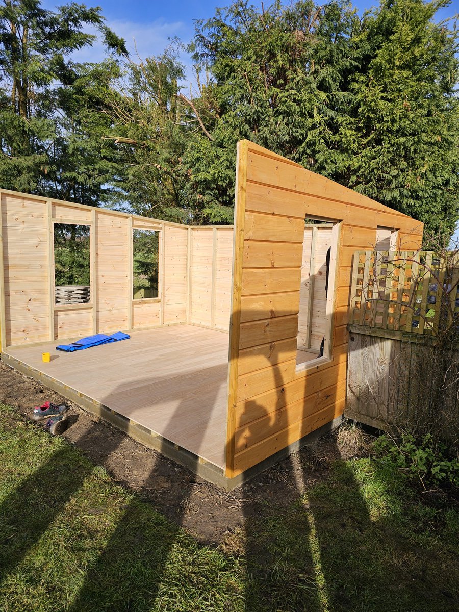 frankhamsonsltd's tweet photo. Another Stunning Summerhouse Installed!

Check out this 14ft x 11ft summerhouse we’ve just built and installed for a returning customer! This fantastic timber structure was installed on a solid concrete base we prepared last week, ensuring long-lasting durability.

01945 410 177 https://t.co/7YRGBLY6Du