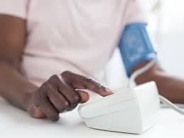 Jinsi ya Kujikinga na Stroke

Stroke inaweza kuzuiwa kwa kuchukua hatua za kiafya mapema. 

Hapa kuna baadhi ya njia bora za kujikinga:

✅ Dhibiti shinikizo la damu (Pressure): Hakikisha shinikizo lako la damu liko katika kiwango salama (chini ya 120/80 mmHg).

✅ Acha sigara: