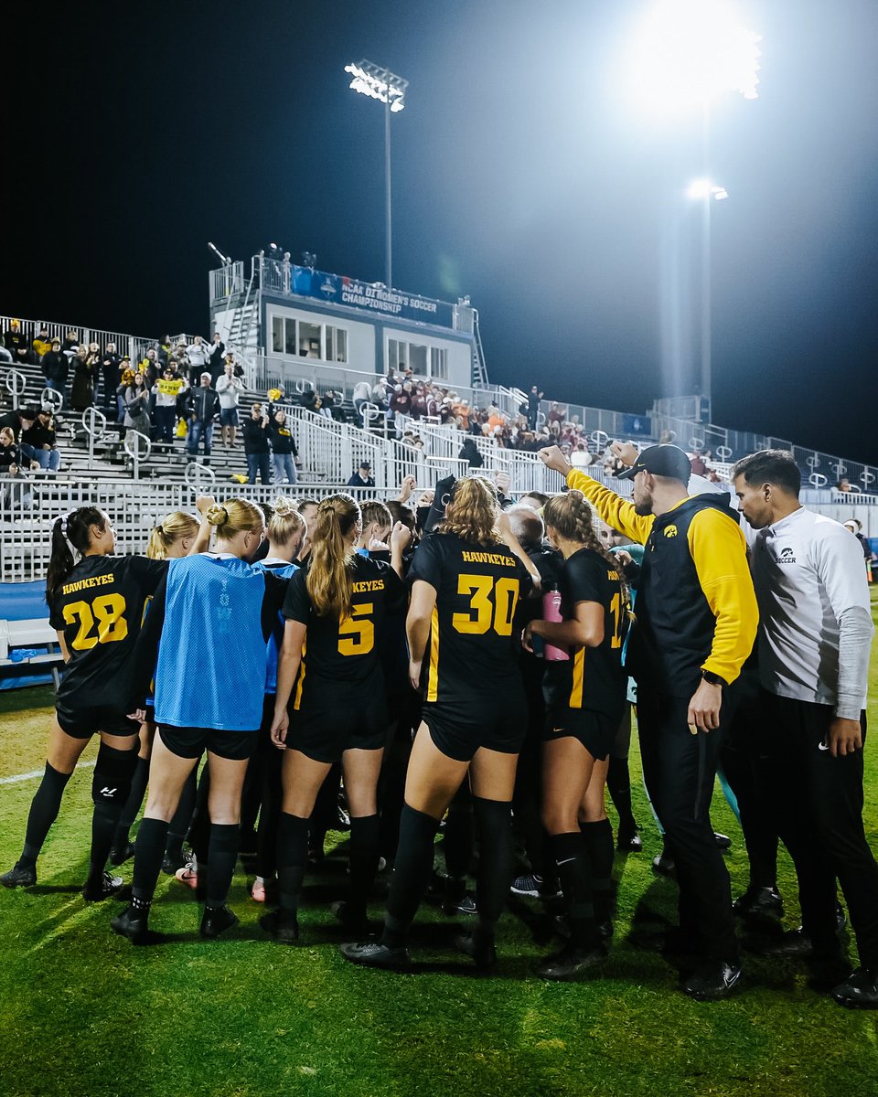 Hawkeye Soccer tweet media