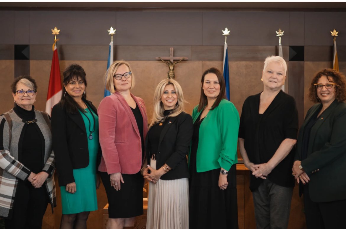 Yesterday we welcomed two new trustees to join the Board at the Calgary Catholic School District as we continue the important work of creating  Calgary Catholic together. Congratulations to newly appointed, Trustee MT Vecchio Romano and Trustee Chantal Dur.@CCSD_edu