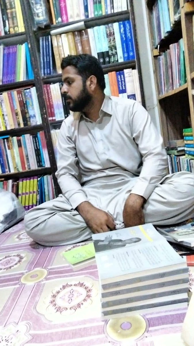 yasmeenbaloch_'s tweet photo. داد جان دھرتی اور قوم کے لیے جدوجہد کرنے والے ایک مھروان سنگت تھے وہ ہمت نہیں ہارے ھمیشہ جد وجہد کر رہے تھے لیکن بلوچ قوم داد جان کی جدوجہد کا سفر منزل تک لے جائے گا ۔۔۔۔
#StopBalochGenocide
#JusticeForAllahDad https://t.co/djIFvWQsiE