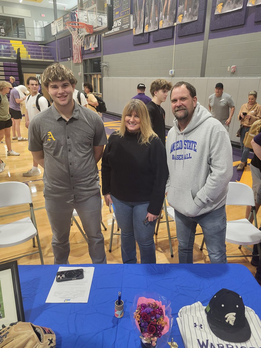 Craig Johnson tweet media