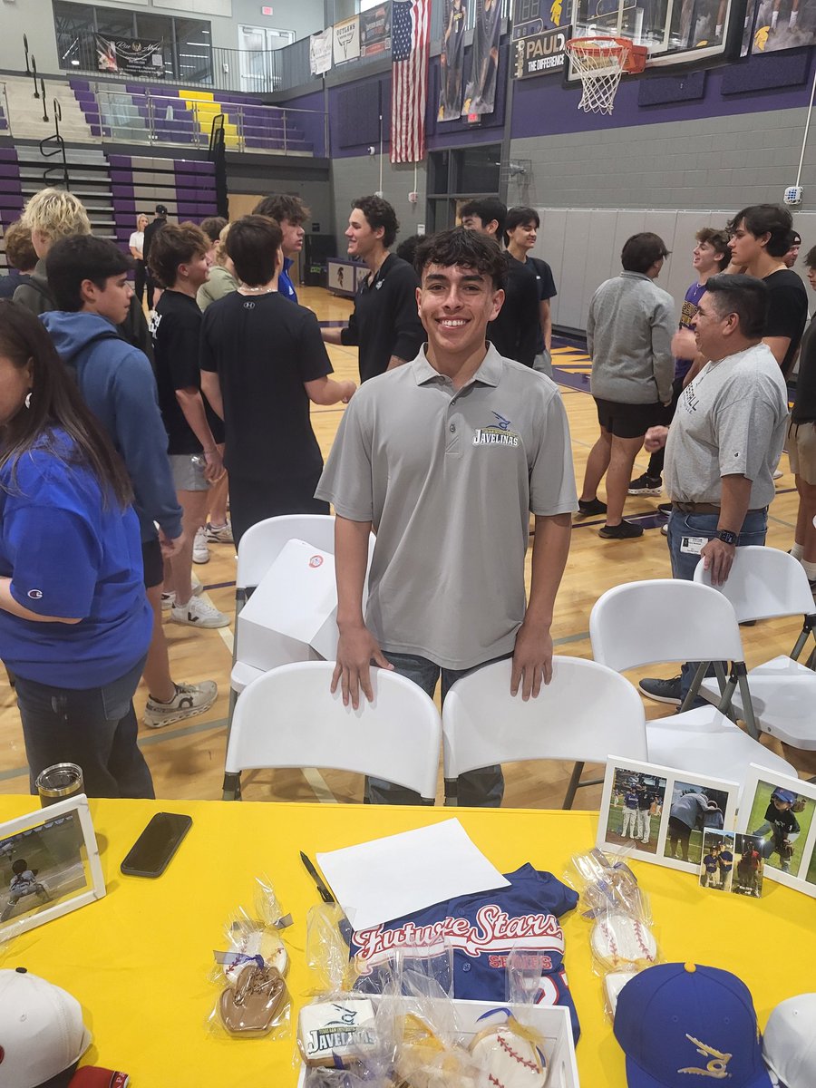 Craig Johnson tweet media