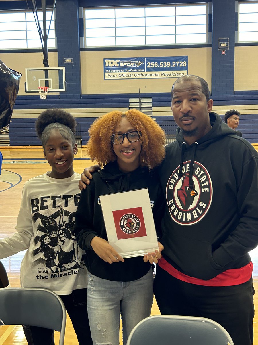 Mekelle Jones-Odeh tweet media