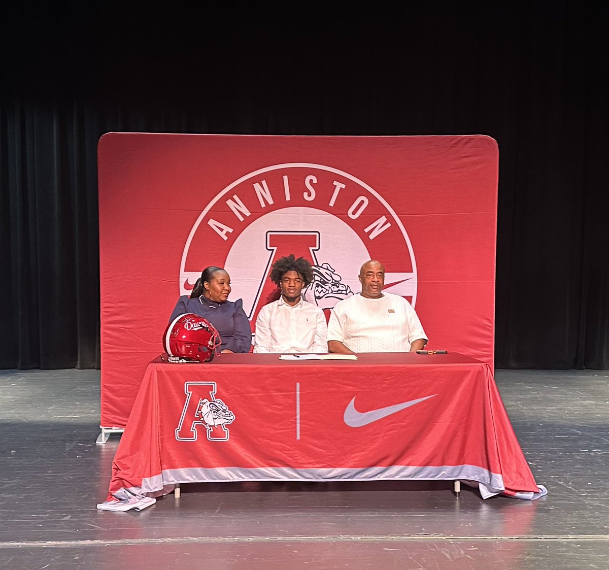 Anniston Bulldog Football (@annistondawgs) on Twitter photo 🐶⛓️It was a GREAT DAY!! <a href="/Kelley10Ahmad/">Ahmad “MOD” Kelley</a> <a href="/HCHawksSports/">Huntingdon Athletics</a> <a href="/AnnistonSchools/">Anniston City Schools</a> <a href="/anniston_high/">AnnistonHigh</a> <a href="/annistonalgov/">The City of Anniston</a> #Dawgson3 🐶⛓️It was a GREAT DAY!! <a href="/Kelley10Ahmad/">Ahmad “MOD” Kelley</a> <a href="/HCHawksSports/">Huntingdon Athletics</a> <a href="/AnnistonSchools/">Anniston City Schools</a> <a href="/anniston_high/">AnnistonHigh</a> <a href="/annistonalgov/">The City of Anniston</a> #Dawgson3