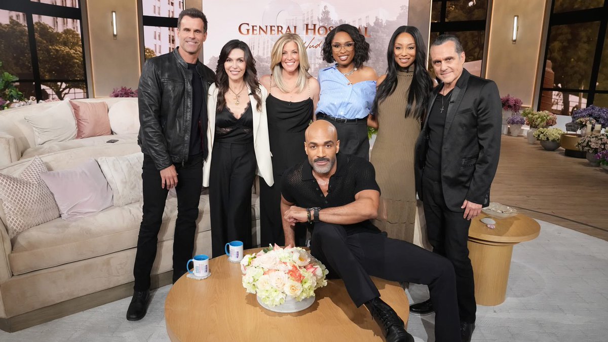 lldubs's tweet image. A Big Thank You to the @JHudShow for having us -  what a fun day!! It was a party from the time we danced on to the stage til we danced off !!! Now it’s time to have Jennifer join us in Port Charles ✨❤️ 
@GeneralHospital 

..Photographer credit:
Chris Haston / Warner Bros