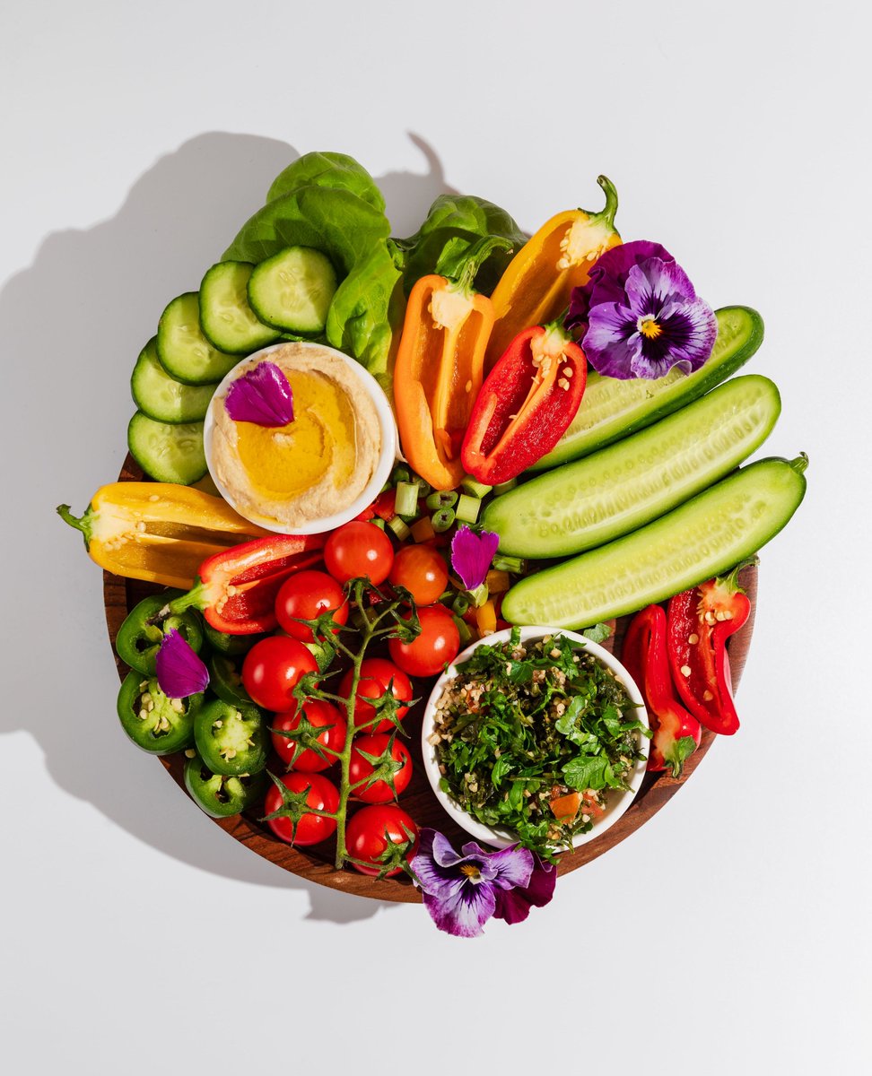 Want to score a true touchdown for the Big Game? ⁠
⁠
Enhance your game day spread with these fresh-off-the-Farmstand snack swaps. 🥬