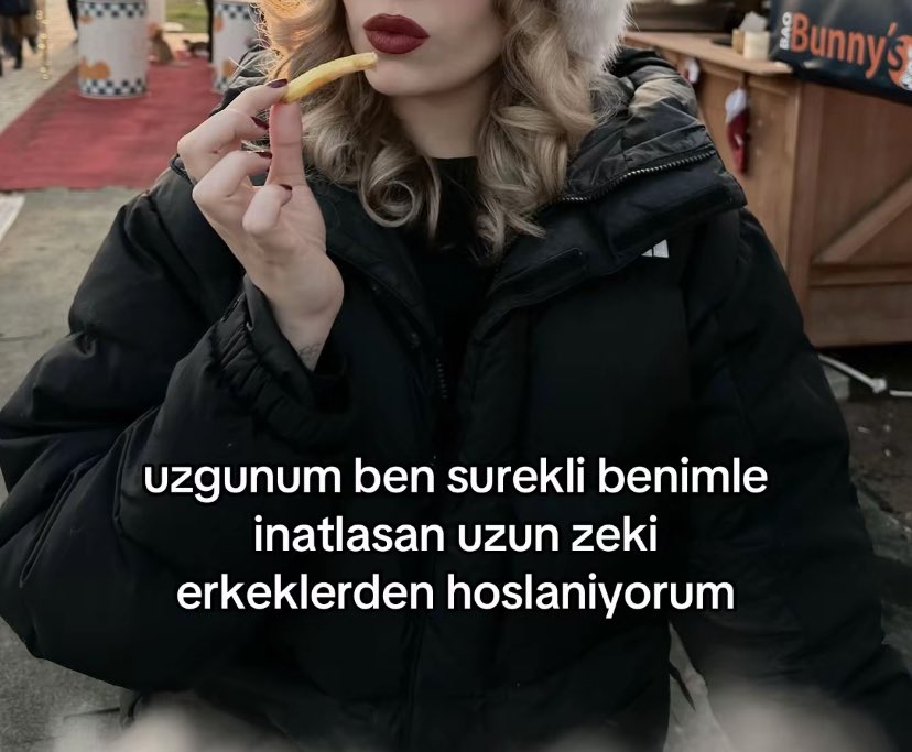 Alya (@alyareckles) on Twitter photo 