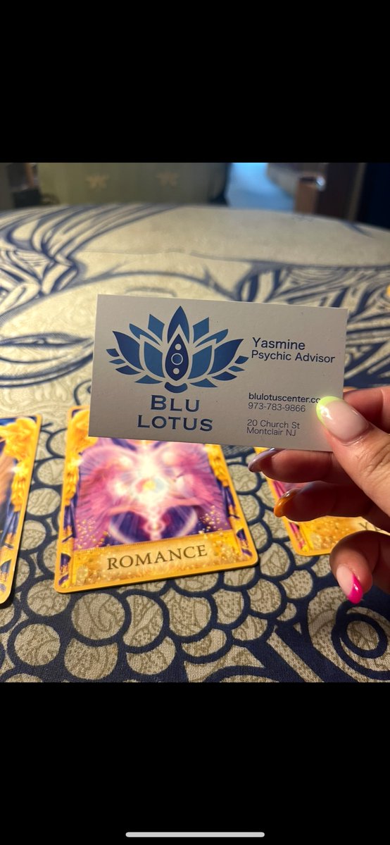 abundanceofhea1's tweet image. Card readings at Blu lotus from 12 to 6 today. Call or come in person for love readings 😍😲🤣. #oracle #angelanswers #blulotus #radleighvalentine #abundanceofhealing #mariusmichaelgeorge #love #angelanswerscard #hope #hayhouseinc #divine #valentineradleigh #light #angelanswer