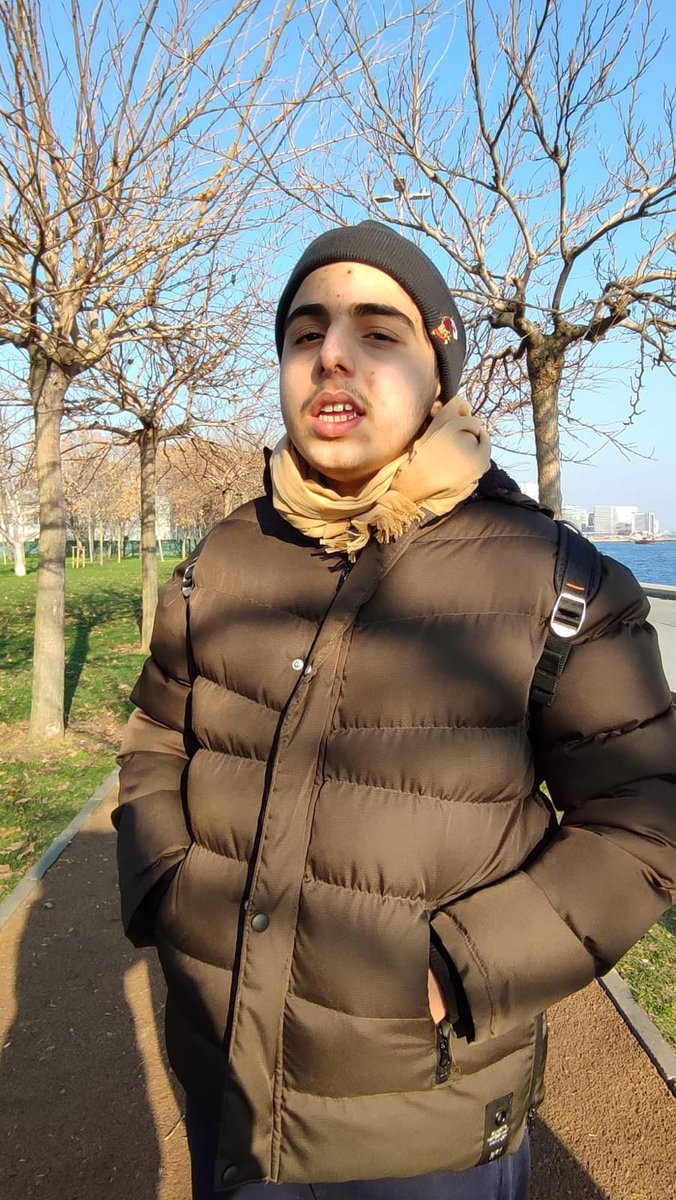 KAYIP DUYURUSU!

15 yaşındaki otizmli Mustafa Oğuz kayıp! 
En son 19:30’da İstanbul, Bakırköy Cem Karaca Kültür Merkezi civarında üzerinde yeşil mont ile görüldü.

Gören ya da bilgisi olanların 112 Acil Çağrı İhbar Hattı’nı arayarak yetkililere haber vermesini rica ederiz!