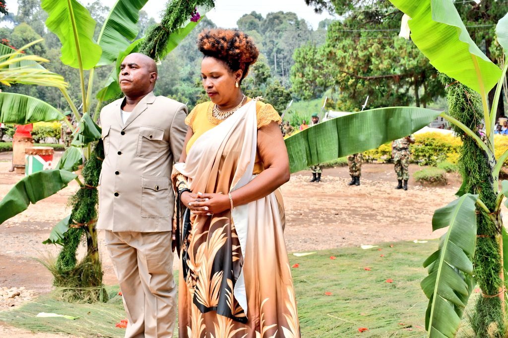 Province Kayanza tweet media