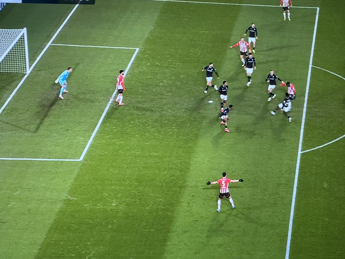 Mario van der Ende tweet media