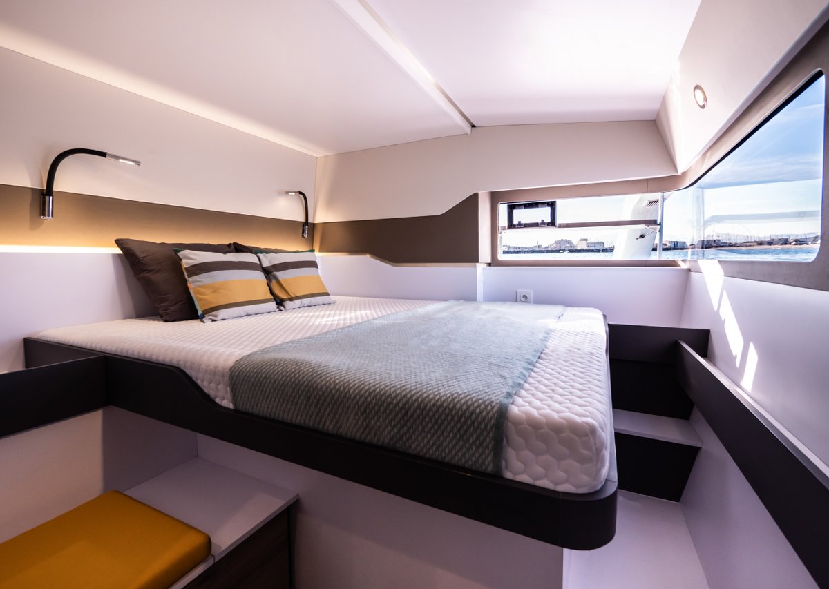 windelocat's tweet image. What a breathtaking view! Welcome aboard a #Windelo owner cabin!
Imagine this when you open your eyes the first thing in the morning? Or a glowing sunset to end a glorious day... which you admire from your bed... dolphins and sea turtles will rock you to sleep!

#windelocatamaran