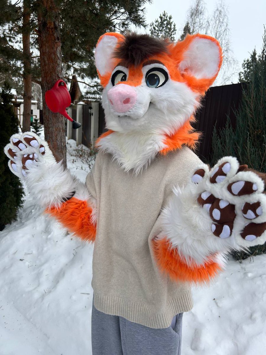 PAWNBARK's tweet photo. https://t.co/zvslITCWxY
For sale!
New HQ fursuit partial!
asking 1500 usd
will appreciate the rts!
@TheDealersDen https://t.co/u9AssuzKhP