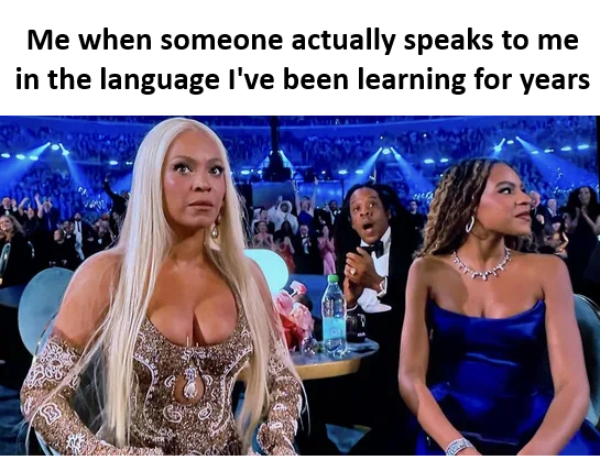 fluentcity's tweet photo. GRAMMY Awards? What about Grammar Awards? Because we think you deserve one for all the language learning progress you’ve made this year! #langtwt #GRAMMYs https://t.co/Cz8vAozuQ6