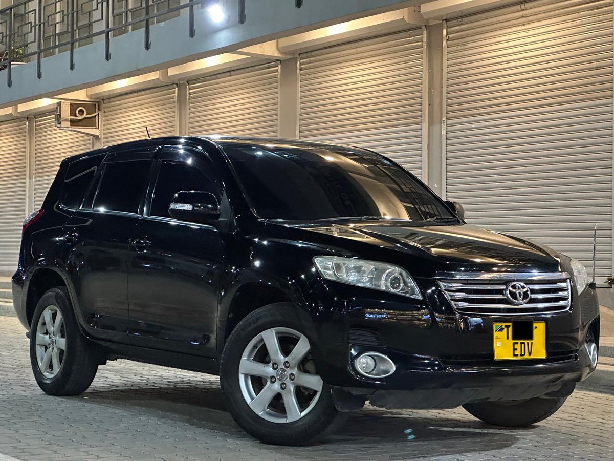 Nkya_motors's tweet image. TOYOTA VANGUARD
Engine: 2,400cc 2AZ
Color: BLACK
fuel: PETROL
Interior: BLACK
year: 2009

Options: ,cruise control, music system, side mirror winkers, sports mode. 

PRICE: 29,500,000

Call 0656 522 799 

Kindly Repost it 🙏