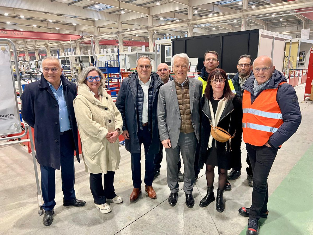 J’ai visité le groupe vendéen <a href="/CougnaudGroupe/">Cougnaud</a>, une entreprise familiale française, vertueuse et innovante, pionnière de la construction modulaire, qui mobilise toutes ses expertises pour la décarbonation et la transition écologique.