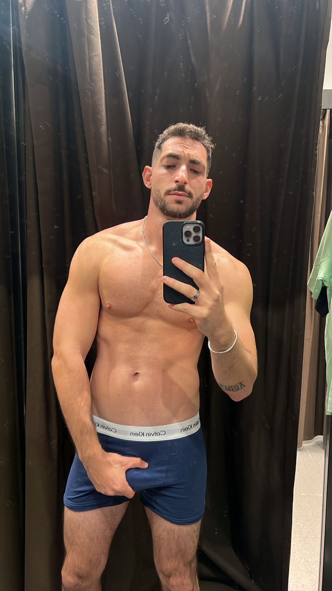 AlphaGuy tweet media