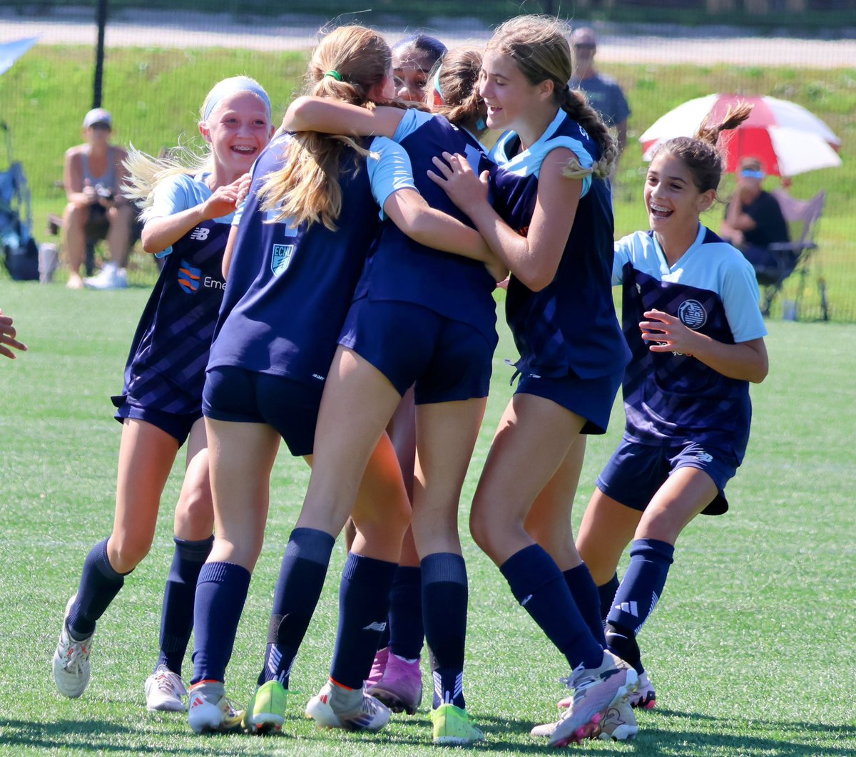 Zak Davis tweet media