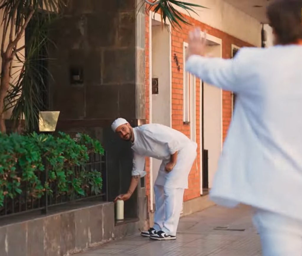 Marido cornudo vuelve antes del trabajado y la encuentra con el lechero #lanovelaluzu