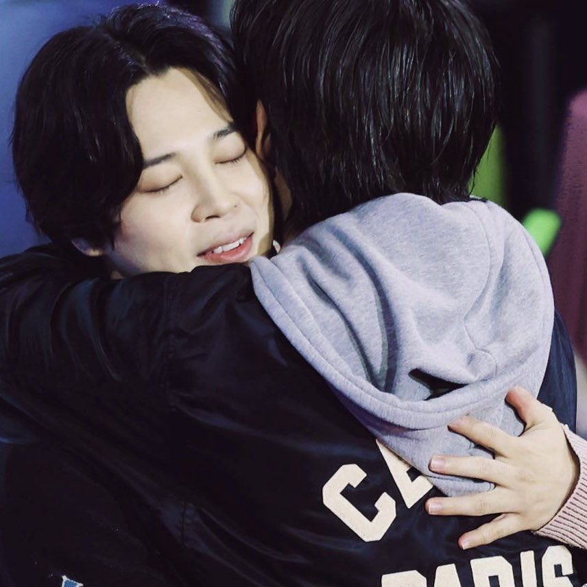 coversuga's tweet photo. a amizade mais que especial do jimin e taehyung; a thread https://t.co/fa4lGp9omb