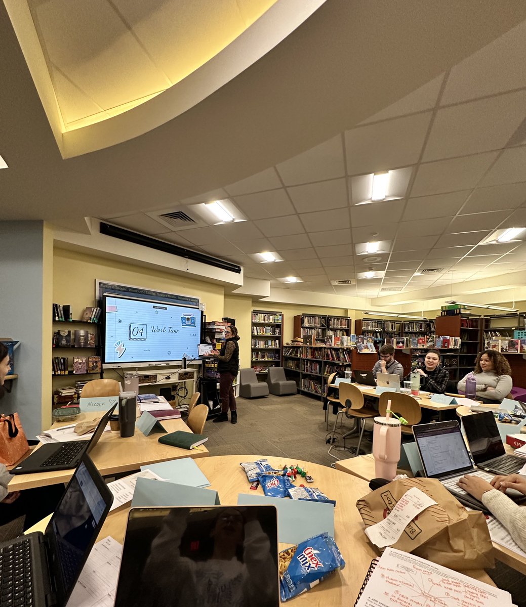 OssiningSDC's tweet image. Ossining colleagues learning the best tips and tricks to staying organized during the Organizing Your Best Life course with @nikkinover ! @OssiningSchools #OSDC #professionallearning