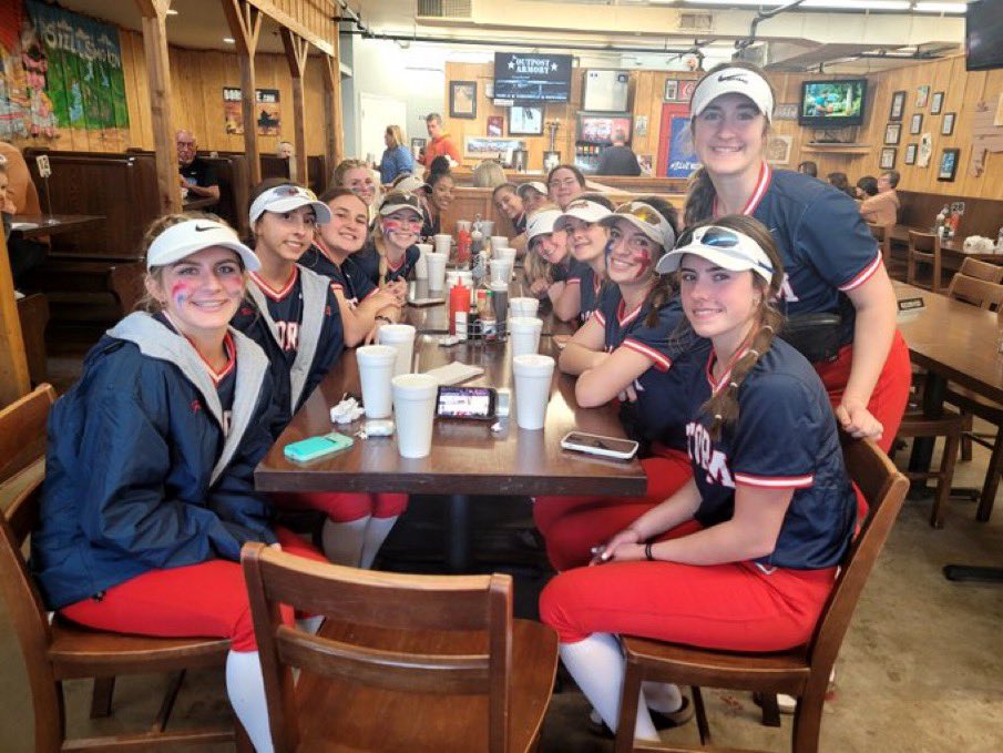 ahauser2027's tweet photo. Happy National Women in Sports Day to all the amazing women out there!🥎❤️‍🔥@MCCheetahs @SStormsoftball @Coach__MKC https://t.co/qYFkrWRMA6