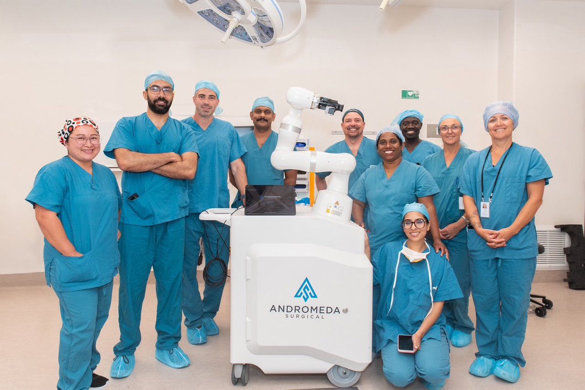We performed our first robotic-assisted HoLEP (RoLEP) cases in Tauranga, New Zealand with the legendary Prof. Peter Gilling and Dr. Wikus Vermeulen. As the creator of HoLEP, it’s only fitting that Prof. Gilling plays a key part in ushering in the RoLEP era.