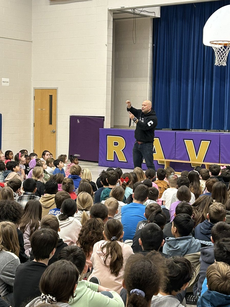 hamill_alana's tweet photo. Coach Martinez!!! Motivation, Self Control and a whole lot of fun 🤩 @StBenedictDP https://t.co/8PgY4qHFNf