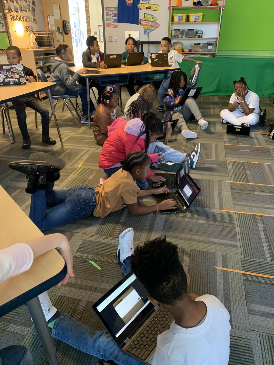 JStetinaTRT's tweet image. Our Park View 3rd graders kicked off Black History Month by writing a thank you letter to their favorite African American historical figure. @jennthomas75 @nicscud @BookCreatorApp @hmeducate @PortsVASchools #PPStrt